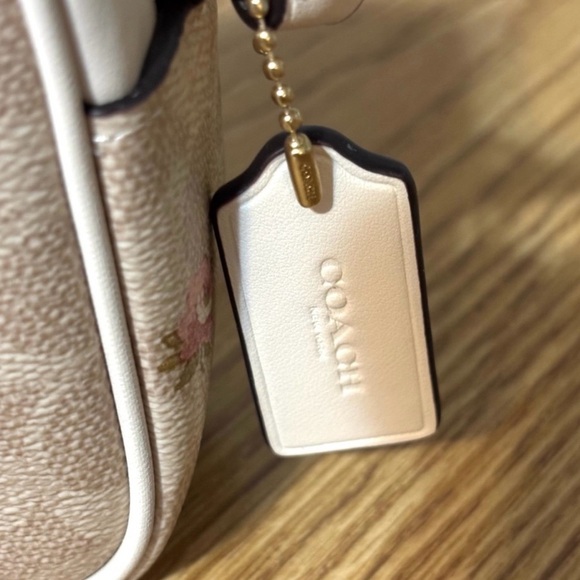 Coach Beige and Pink Floral Crossbody Bag & Wristlet Set - Picture 9 of 16